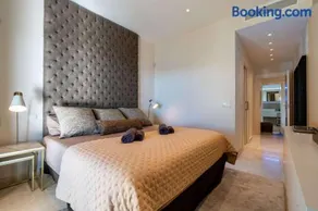 Luxury Escape - Los Flamingos Golf Retreat - Image 4