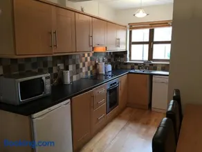 4 Clifden Court - Image 4