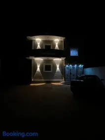 Standalone countryside house - Image 2