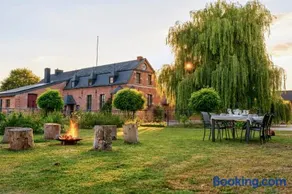 Gîte famille avec cinéma - proche Pairi Daiza - Image 1