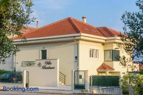 Villa Barbara-Kastela with heated pool - Image 3