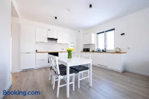 Modern 2023 apartment - Image 2