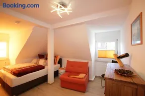 Ferienwohnung & Apartment Kunsthaus Penthouse - Image 4