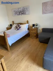 Beechwood - Image 4