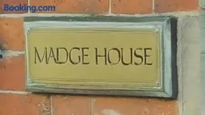Madge House Ashbourne - Image 4