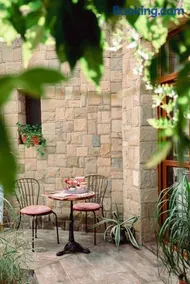 Boomerang Guest House - Image 1