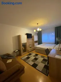 Cazare Medias, apartament modern - Image 2
