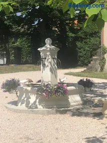 Le manoir de la Source au bord de l'EuroVélo 6 - Image 3