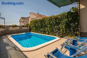 Holiday Home Petra - Image 4
