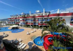 Ingleses Holiday Studios - Image 3