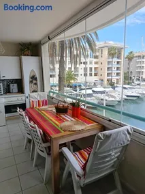 Port Frejus vue port, grand T2, 47m2, clim, piscine - Image 4