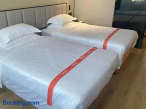 GreenTree Eastern Hotel Fuyang Jieshou Railway Station East Xinyang Road - Image 1