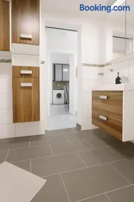 LETA Homes - Komfortables Gästehaus - eigene Parkplätze & Traumterrasse - Image 5