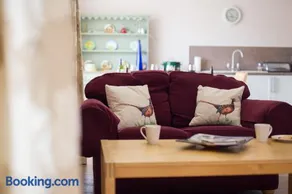 Riding Farm Cottages - Image 4