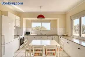 Komi Beachfront Residence - Image 5