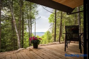 Private Cliffside Chalet Nestled in Nature With Western Sunsets & Waterfront Access Near Algonquin Park- Pass Included - Image 5