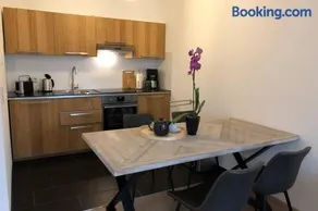 Dock 2 apartment - Image 3