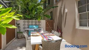 Poolside Retreat By Holidayco - Image 3