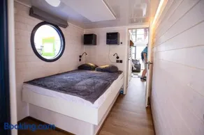 Svencele Boats laivai-namai kuriems nereikia laivavedžio teisių - Image 1
