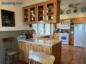 Barn Owl Hill Farm 1911 farm home w vineyard view - Image 3