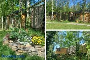 Unique Retreat Sleeps 2 with Hot Tub & Pets Ok - Image 3