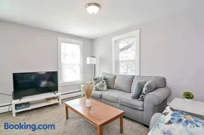 Large 3Bd Apt in Athol - Image 2