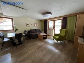 Appartamento accogliente e familiare con sauna e terrazza - Image 2