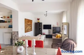 Depy's 2bd House - Image 2