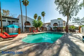 77 Sunny Casa Grande 2bd 2ba condo w heated pool - Image 3