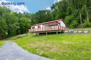 Oihana grand chalet de 2 à 6 pers, chambre parentale, 2 sdb, climatisé, piscine vue et calme à Hasparren-Pays Basque - Image 2