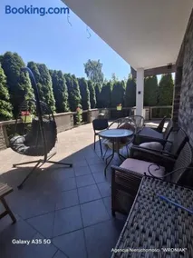 Sunny Hill Apartment - Image 2