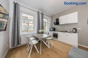 A1 ruhiges 3-Zimmer-Studio mit Balkon - Image 2