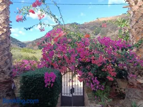 Heraklion Comfy House with Mountain View - Image 2