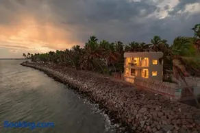 Beach Villa with Private Pool in Kochi - Alai - Image 1