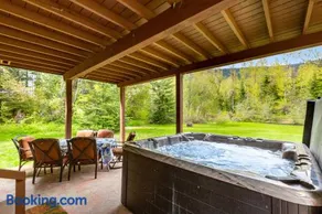 Riverfront Retreat at Lavender Lake - Image 3
