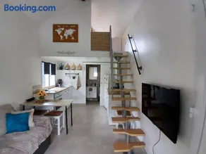 Petite Maison - Image 1