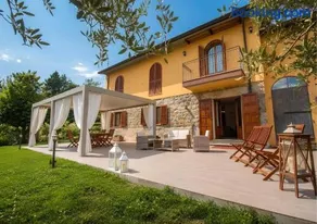 Ca' Degli Ulivi Relax - uso esclusivo con jacuzzi in Lunigiana vicino cinque terre - Image 3