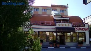 Hotel Sud Giurgiu - Image 1