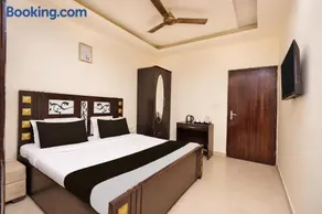 Collection O Sector 5 Ghaziabad Formerly Five Seas - Image 5
