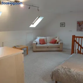 Annexe in Cherhill, opposite Cherhill White Horse - Image 2