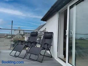 LITTLE SUMMER HILL -2 Bed COSY COTTAGE- TREARDDUR - Image 3