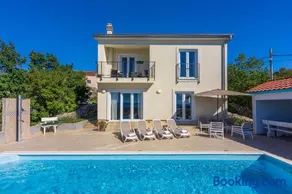 Holiday Home Aqua - Image 1