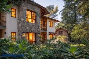 Blumenau Apart Hotel - Image 1