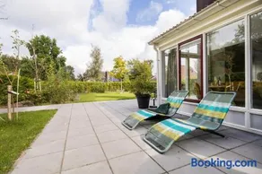 Grasmus I Kalme Woning met Openhaard en Tuin - Image 5