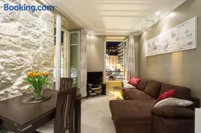 Apartment with parking in Nice near the harbor - Image 2