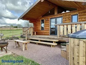 Rowan - Tedstone Log Cabins - Image 2