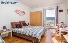 Cozy Apartment In Stara Novalja - Image 5