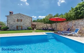 Three-Bedroom Holiday Home In Regulici - Image 4