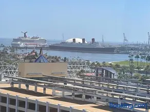 Your Penthouse Ocean view with City lights and Queen Mary too - Image 5