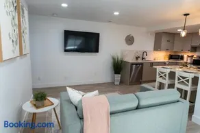 Brand New Luxury Basement Apt - Image 2